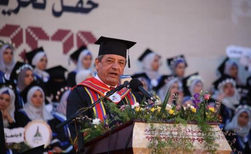 جامعة الأقصى  تحتفي  بتخريج فوجها الرابع والعشرين
