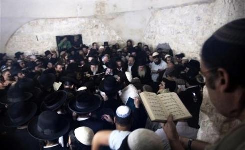 مستوطنون يقتحمون قبر يوسف -ارشيف-