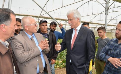 وزير التربية يتفقد مدرسة بورين الثانوية