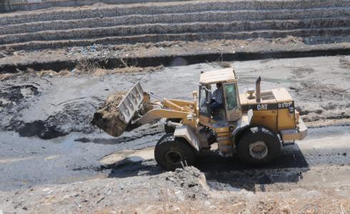 بلدية غزة تشرع بتجهيز برك تجميع مياه الأمطار استعدادا لفصل الشتاء