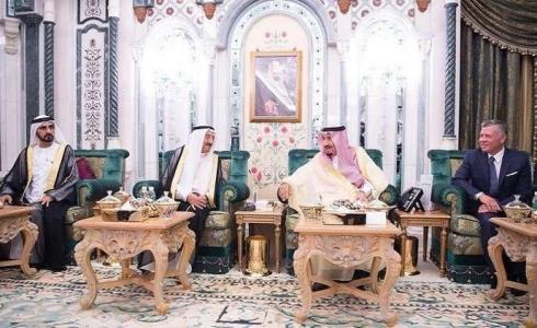 القمة في مكة