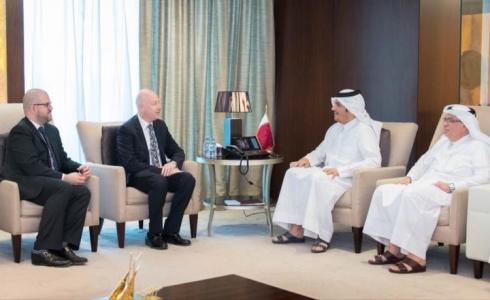 لقاء سابق بين جيسون غرينبلات مبعوث الرئيس الأمريكي دونالد ترامب ووزير خارجية قطر محمد بن عبد الرحمن آل ثاني بشأن قطاع غزة