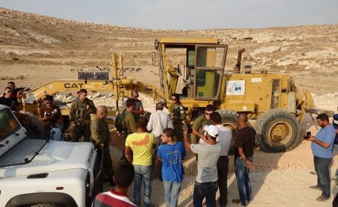 قوات الاحتلال تستولي على جرافة جنوب جنين