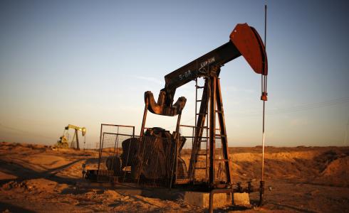 صعود أسعار النفط بشكل قياسي للمرة الأولى منذ شهر