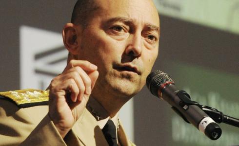  جيمس ستافريديس