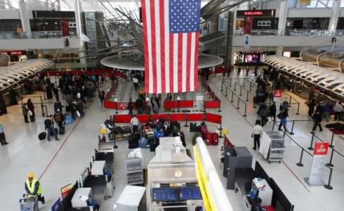 صورة لمطار في الولايات المتحدة