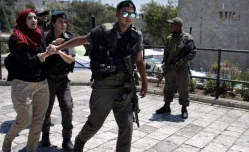 الاحتلال يعتقل سيدة مقدسية وابنتها من الأقصى