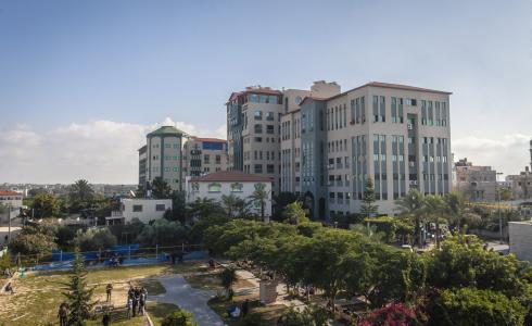 الكلية الجامعية 