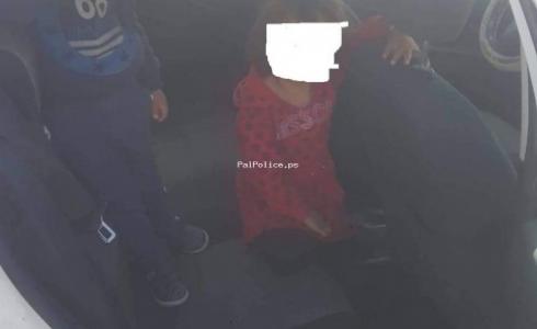 الشرطة تنقذ طفلين من الاختناق داخل مركبة في الخليل