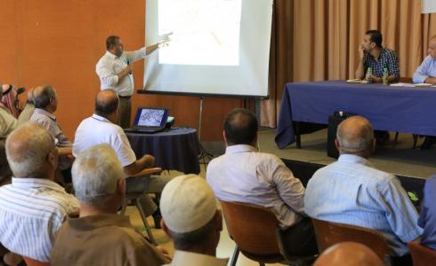 بلدية غزة تناقش الآثار البيئية والاجتماعية لمشروع صرف صحي بالشيخ عجلين