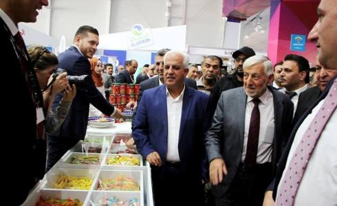 افتتاح معرض فلسطين الغذائي في الخليل