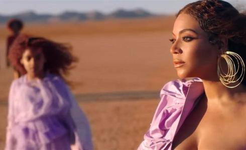 بيونسيه وابنتها لفيلم The Lion King