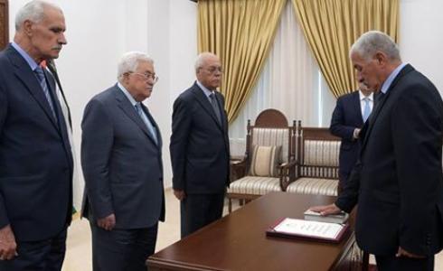 يونس العاصي يؤدي اليمين القانونية أمام الرئيس محافظا لطوباس والأغوار
