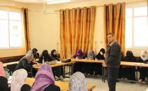 دفاع مدني خانيونس يُخرج دورة "إسعافات أولية"