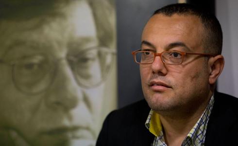 عاطف أبو سيف الناطق باسم حركة فتح