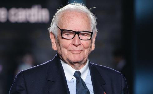 مصمم الأزياء الفرنسي الإيطالي بيير كاردان