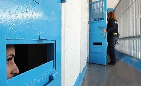 الاحتلال يفرج عن ممثلة الأسيرات في سجن الدامون - توضيحية