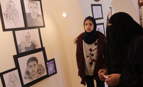 " الفنون والحرف " تفتتح معرض أنامل وردية 2 للإبداعات الفنية