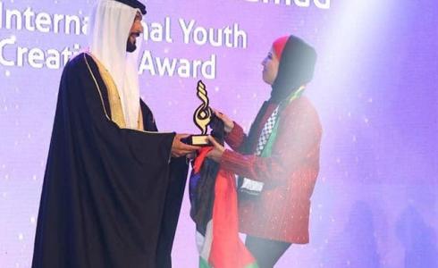 طالبة فلسطينية تحصد المركز الثالث على مستوى العالم