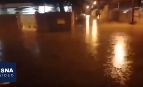 سيول في إيران تتسبب بانقطاع التيار الكهرائي