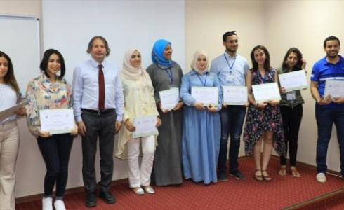 طلاب تونسيون يتبادلون الخبرات والتعاون الأكاديمي بجامعة تركية