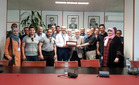 الكلية الجامعية تشرف على برنامج تدريبي