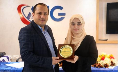 غزة: مجموعة السلام التدريبية تقدم منح لأوائل الثانوية العامة 2020