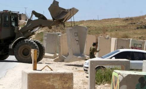 الاحتلال اغلق مدخل دير نظام بالمكعبات الاسمنتية قبل أيام