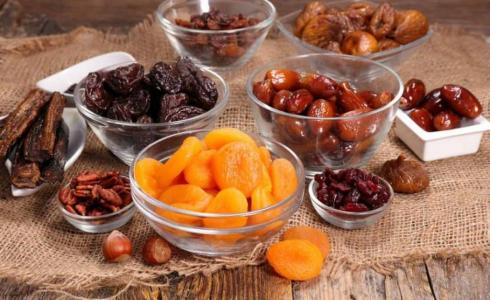 خلطة الخوخ والتمر