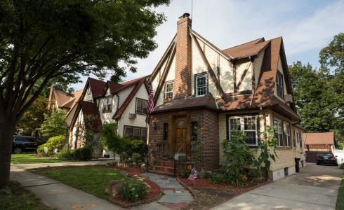 منزل والد الرئيس الامريكي ترامب