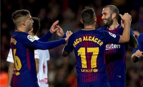 لاعبو برشلونة الاسباني
