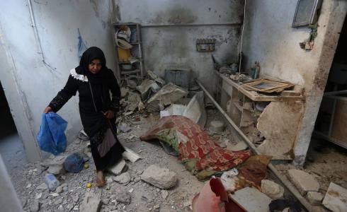 غارة اسرائيلية تستهدف منزلاً لعائلة أبو خماش وسط غزة