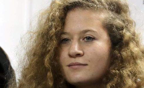 عهد التميمي أيقونة النضال الفلسطيني