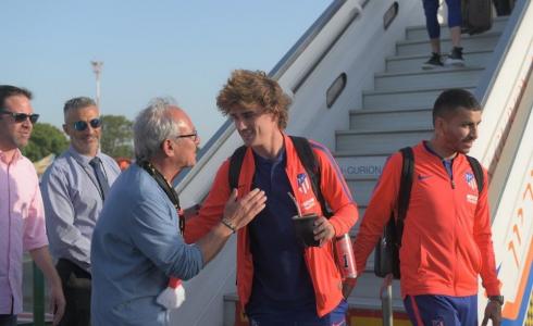 فريق اتلتيكو مدريد الاسباني يصل تل ابيب