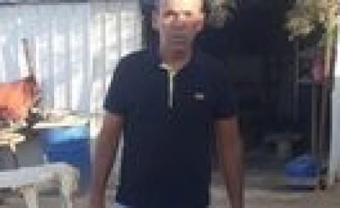 أحد سكان واحة الصحراء في النقب