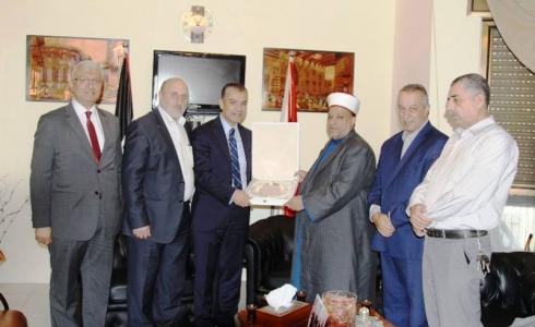 ادعيس يشيد بجهود جمهورية مصر العربية في دعم القضية الفلسطينية