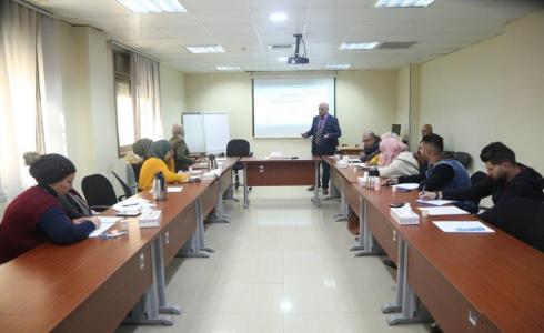 الإحصاء برام الله ينظم دورة تدريبية في المجال الاقتصادي للصحفيين الاقتصاديين المؤشرات الاقتصادية
