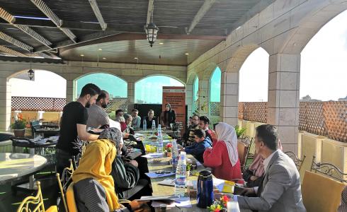 المركز الفلسطيني يعقد ورشة عمل حول سياسات التحويل في المخيمات الفلسطينية