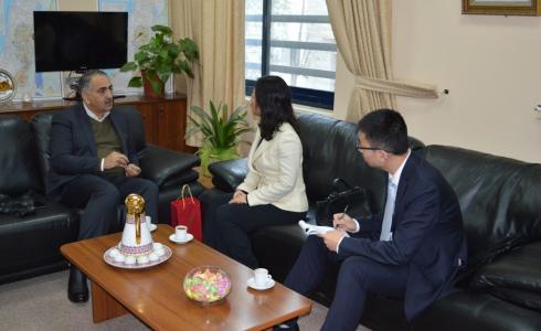 التربية تبحث سبل تعزيز التعاون بين فلسطين والصين في البحث العلمي