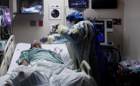 مصاب كورونا في غرفة العناية المكثفة- أرشيفية