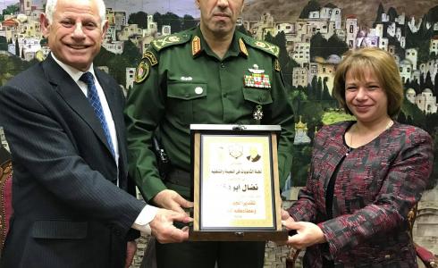 قيادة التعبئة والتنظيم تكرم اللواء نضال ابو دخان