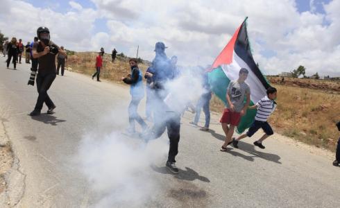 الاحتلال يقمع مسيرة فلسطينية - أرشيفية