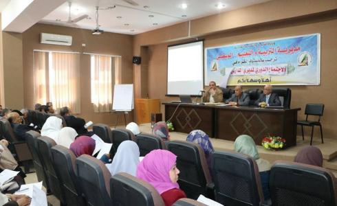 تربية الوسطى تجتمع بمدراء المدارس ومديراتها