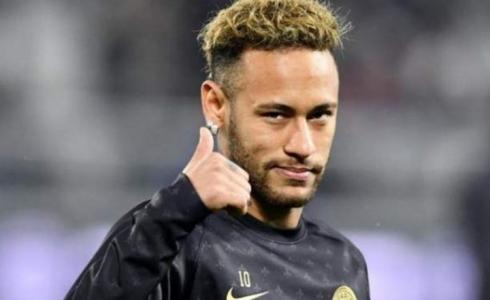 النجم البرازيلي نيمار دا سيلفا