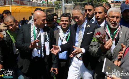 السفير الياباني وهنية يفتتحان ملعب رفح البلدي في غزة