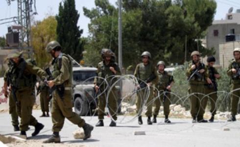 حواجز عسكرية للاحتلال - ارشيف