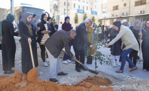 فعالية لزراعة الأشجار بشارع القدس المفتوحة بقلقيلية