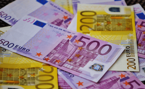 اليورو هو العملة الرسمية الموحدة للاتحاد الأوروبي