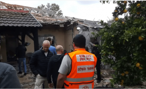 سقوط صاروخ من غزة شمال تل أبيب