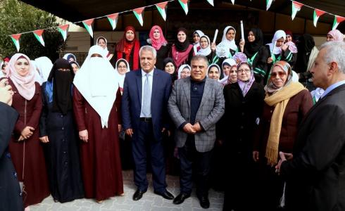 مشاركة مدير تربية وتعليم خانيونس في تكريم طالبات مدرسة عكا الثانوية للبنات